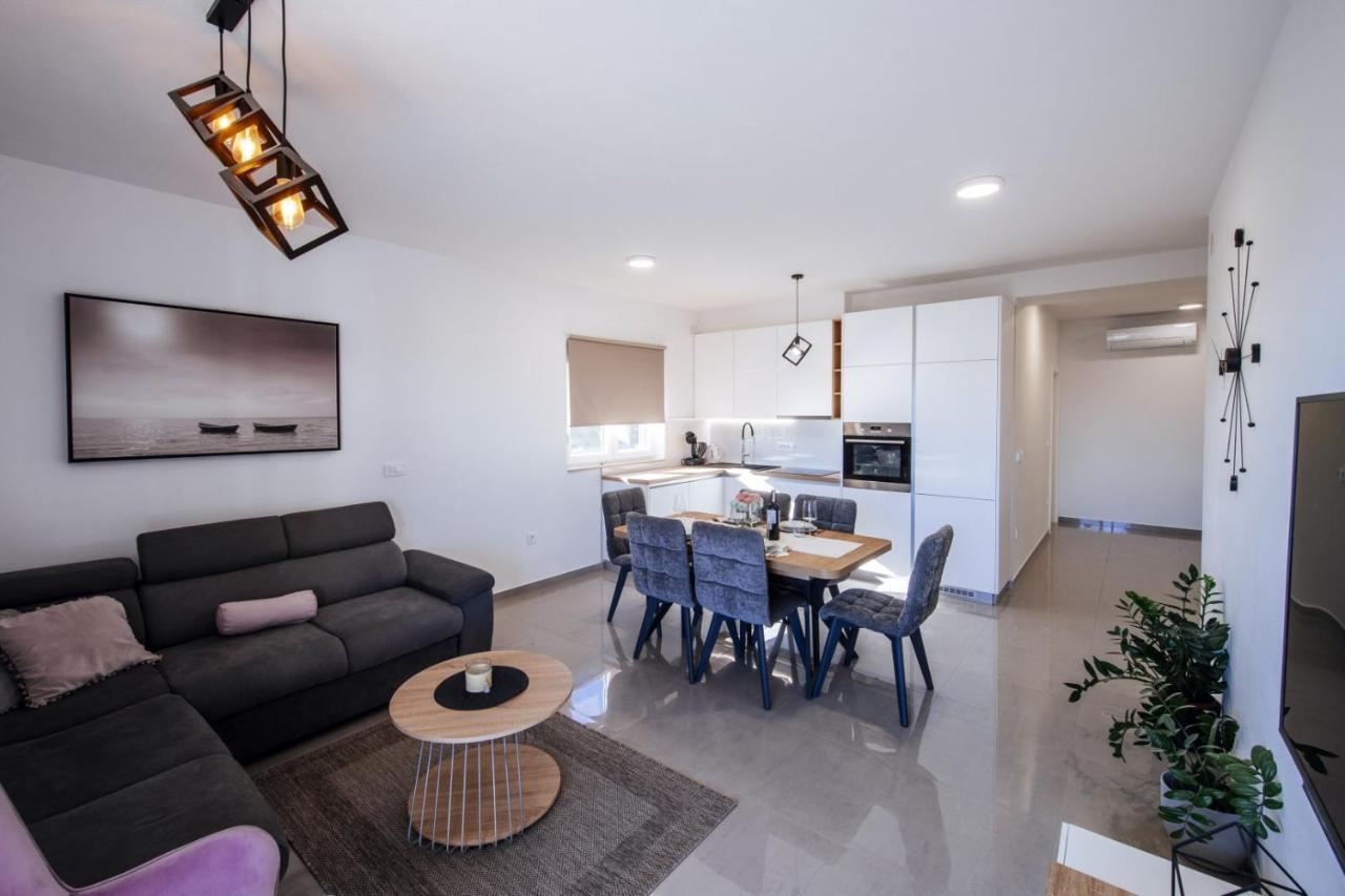 Crowonder Sun Dance Apartments With Heated Swimming Pool Seaview And Garden Свети-Филип-и-Яков Экстерьер фото